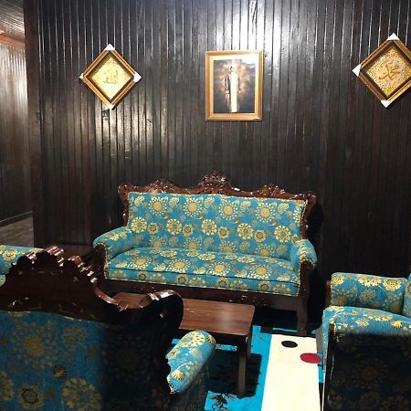 Mimi Guest House Syariah Pangkalanbuun Exterior foto